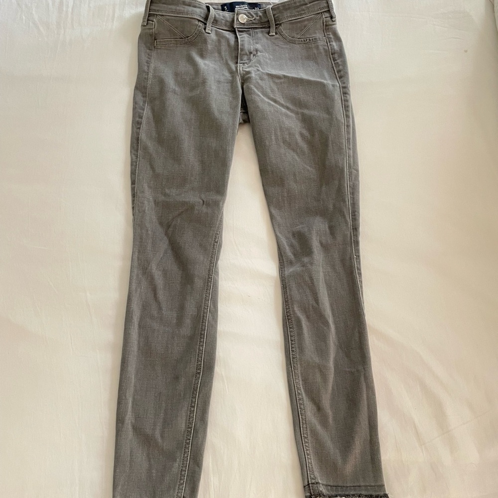 Hollister grey skinny jeans